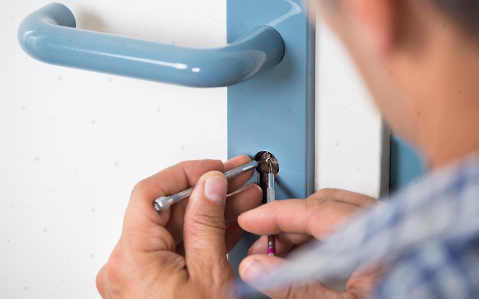 comment ouvrir une serrure de porte Mallemort